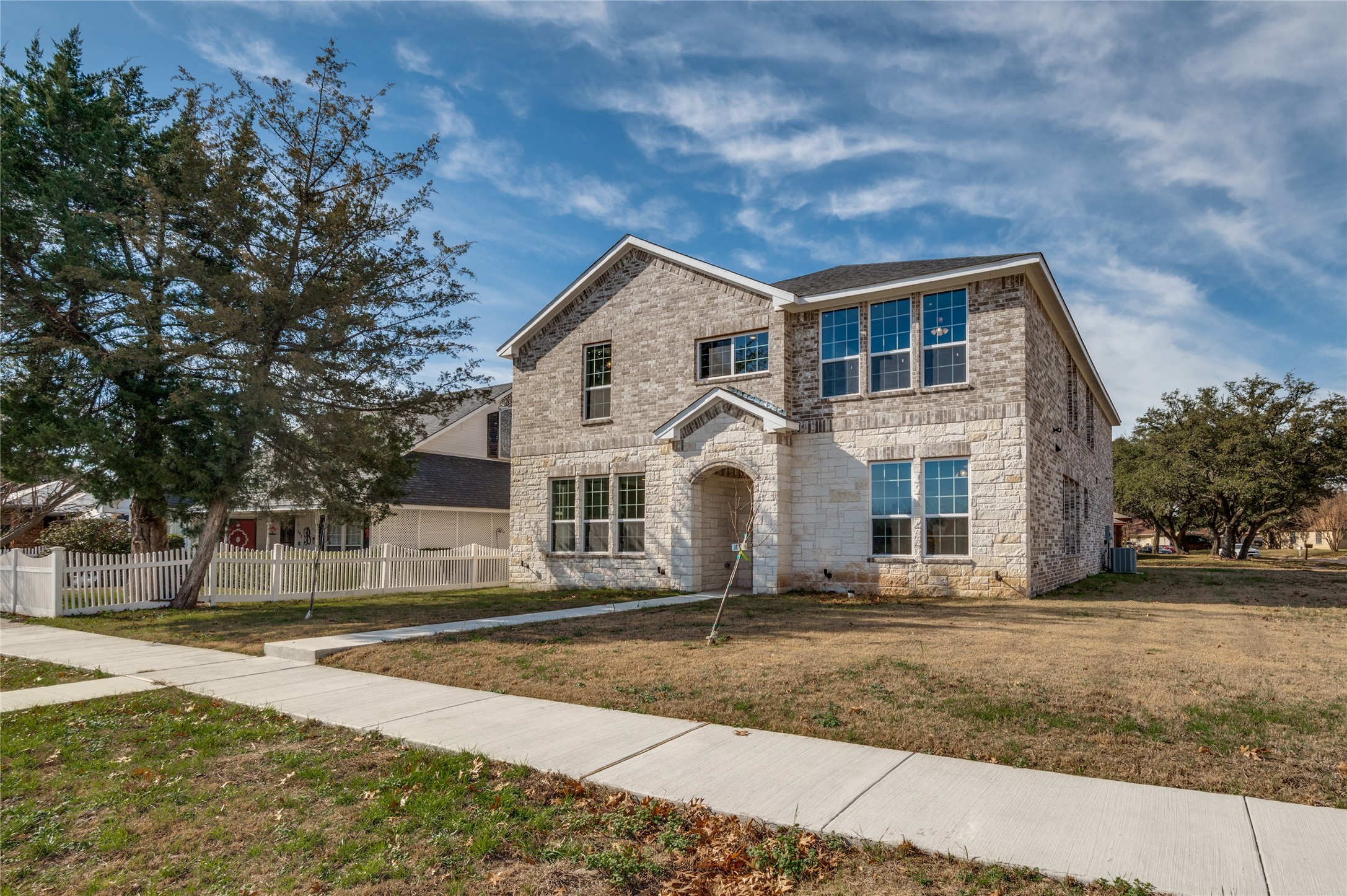 301 S Stewart Avenue Lancaster TX 75146