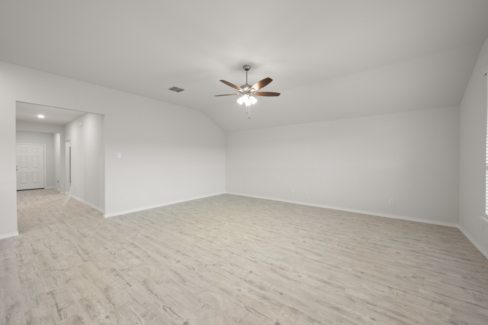 2641 River Bank Drive Burleson TX 76028