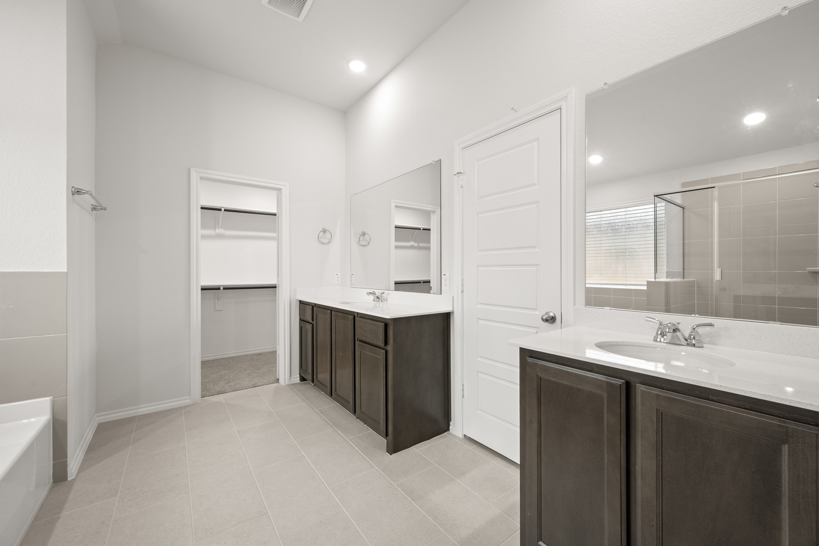 2641 River Bank Drive Burleson TX 76028
