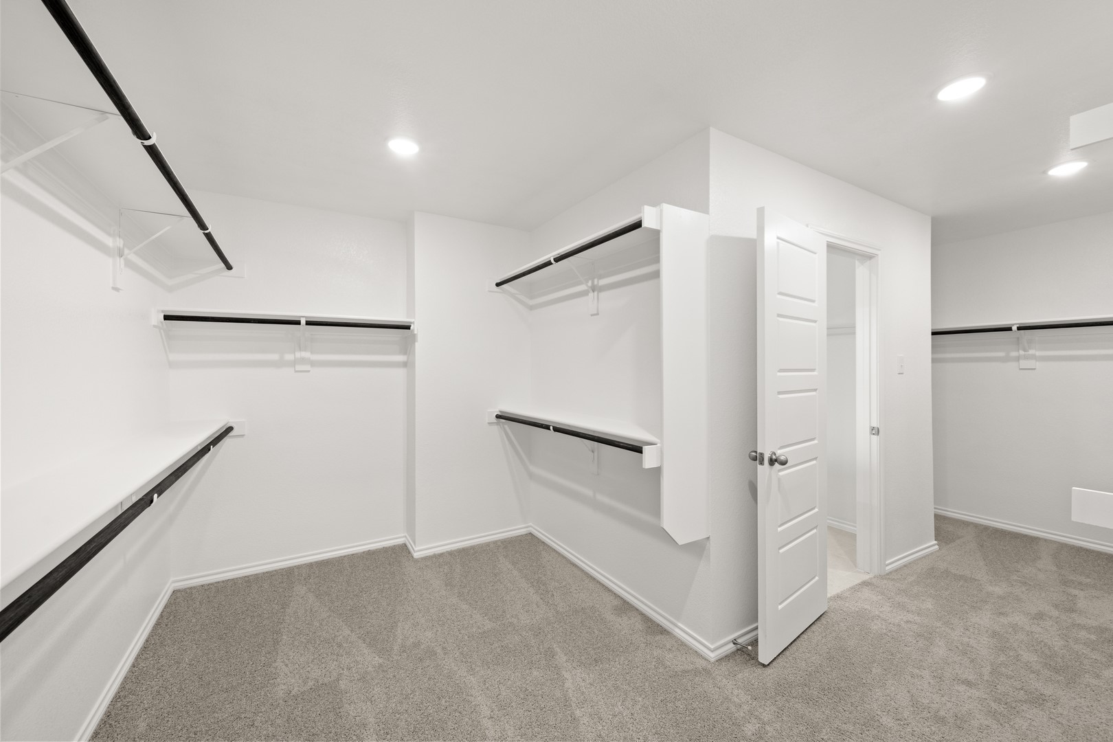 2641 River Bank Drive Burleson TX 76028