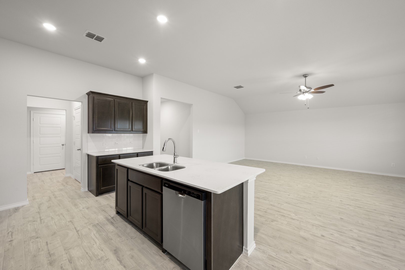 2641 River Bank Drive Burleson TX 76028