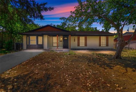 526 Gallant Fox Drive Dallas TX 75211