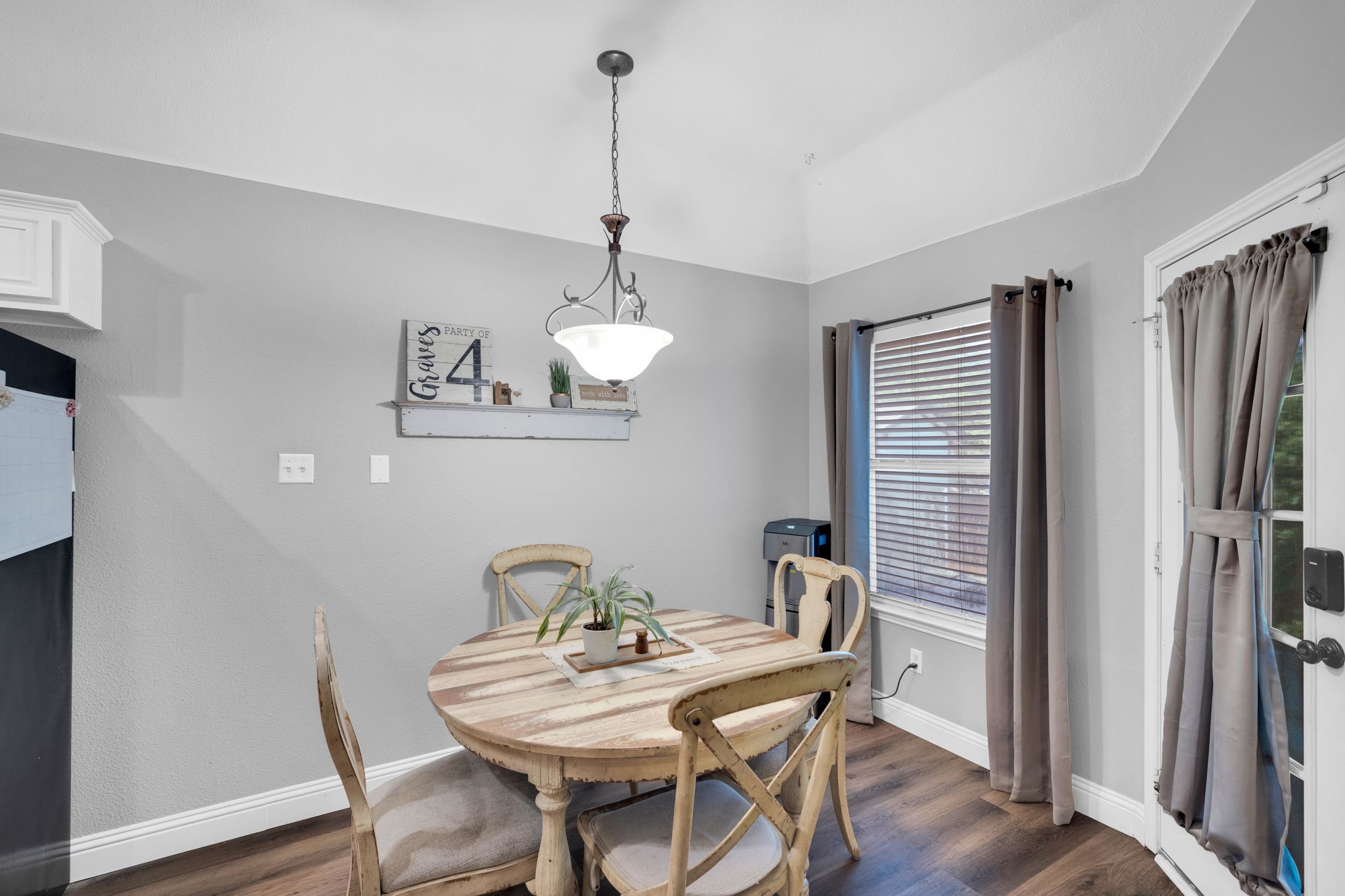 1517 S 3rd Street Midlothian TX 76065