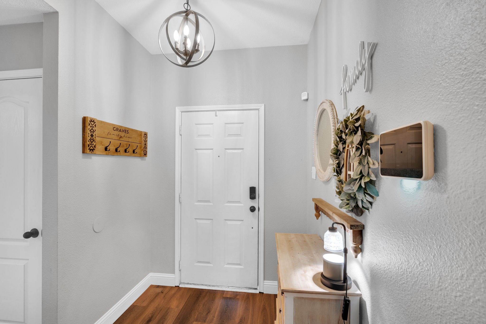 1517 S 3rd Street Midlothian TX 76065