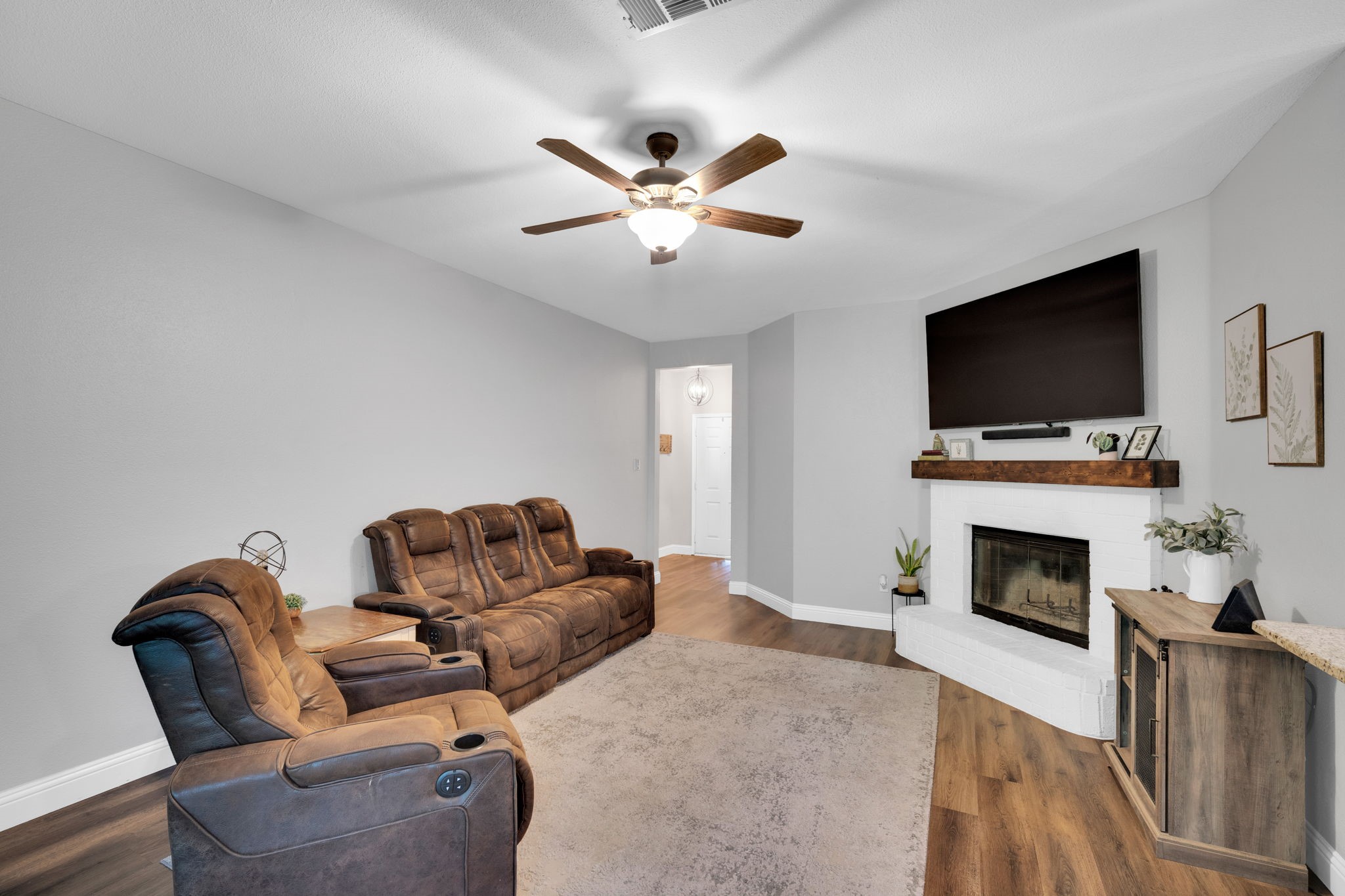 1517 S 3rd Street Midlothian TX 76065