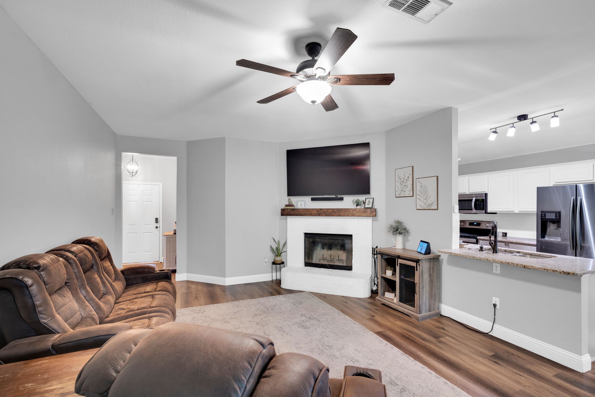 1517 S 3rd Street Midlothian TX 76065