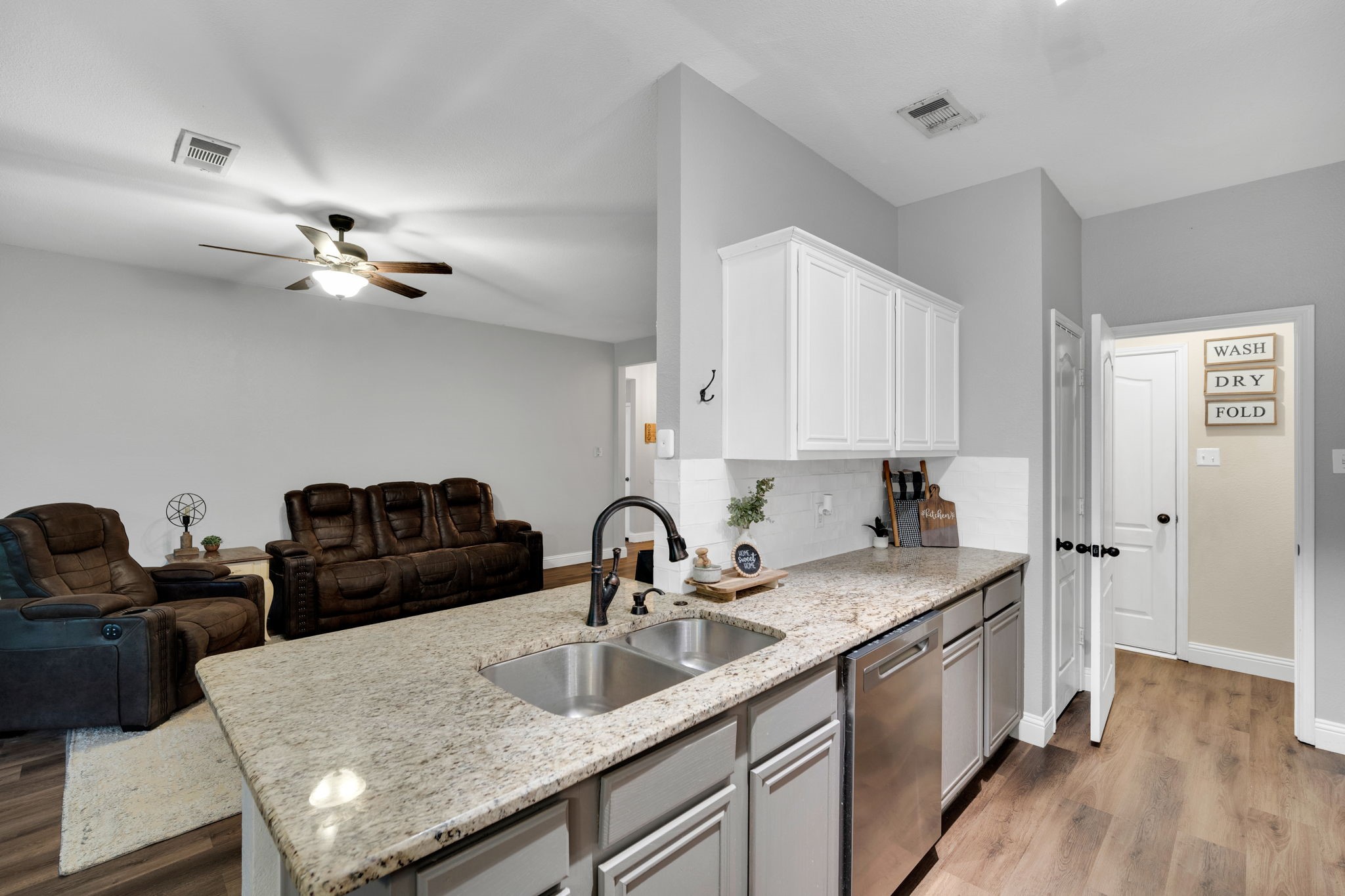 1517 S 3rd Street Midlothian TX 76065
