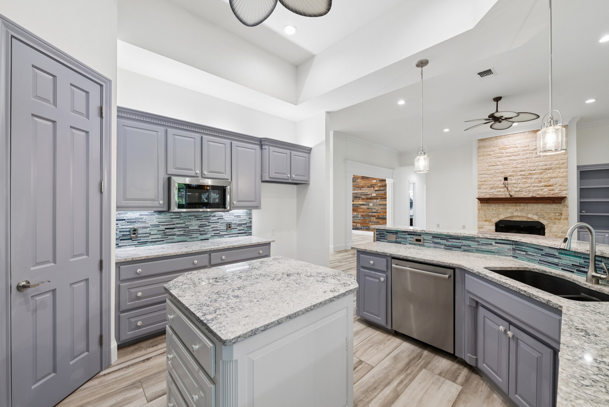 5501 Equestrian Drive Granbury TX 76049