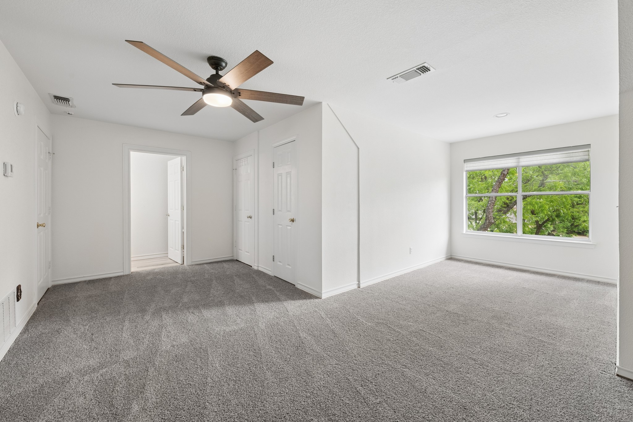 5501 Equestrian Drive Granbury TX 76049