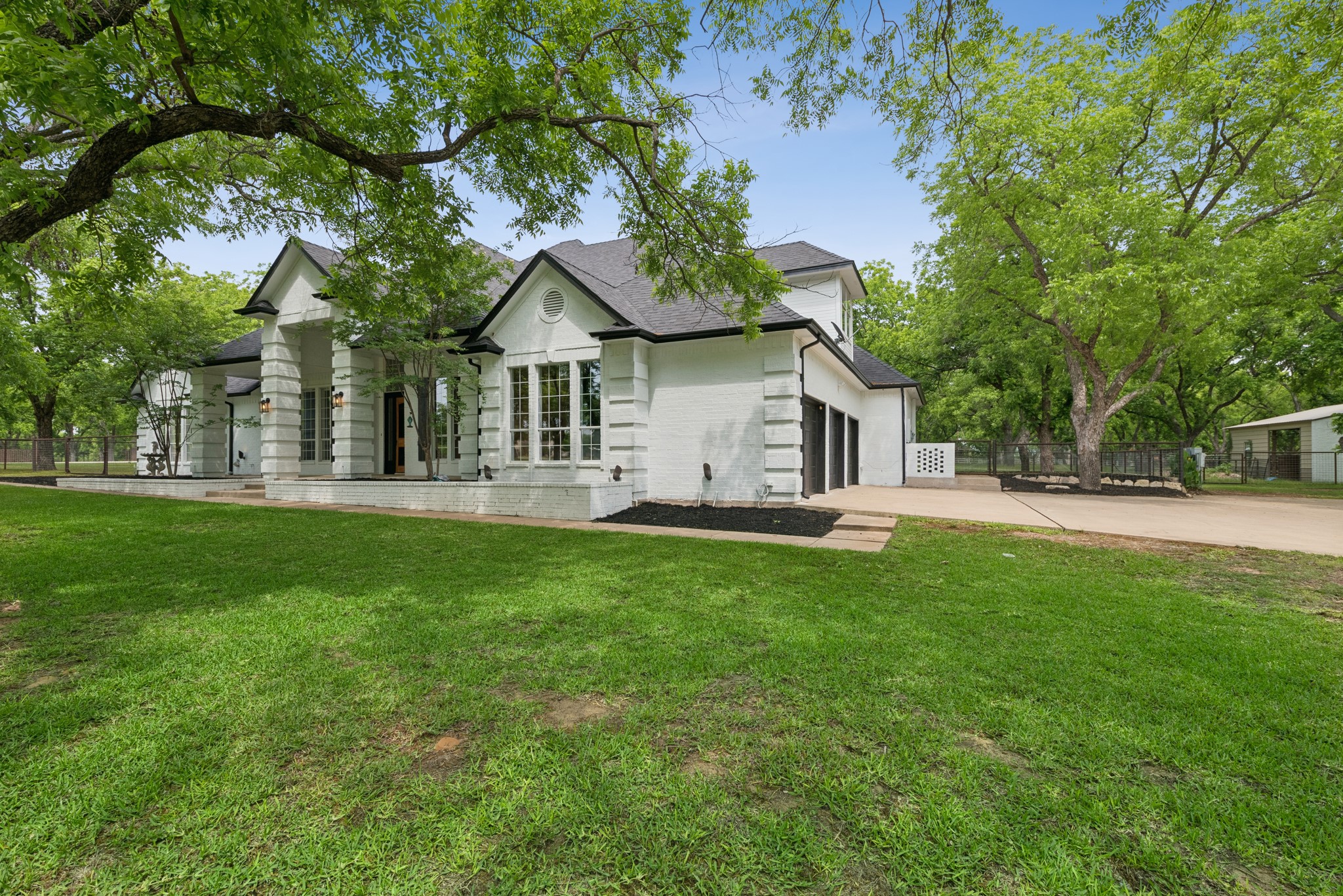 5501 Equestrian Drive Granbury TX 76049