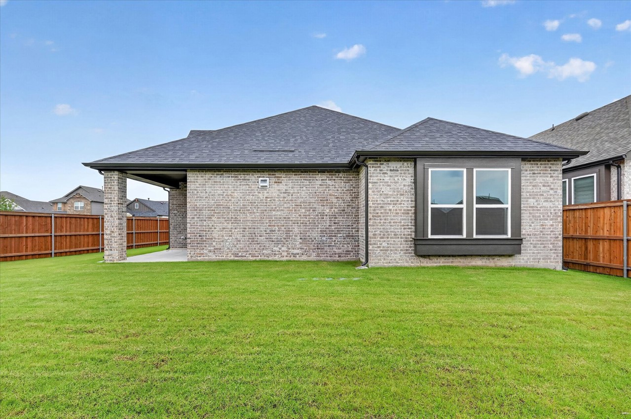 1121 Falls Rush Way Royse City TX 75189
