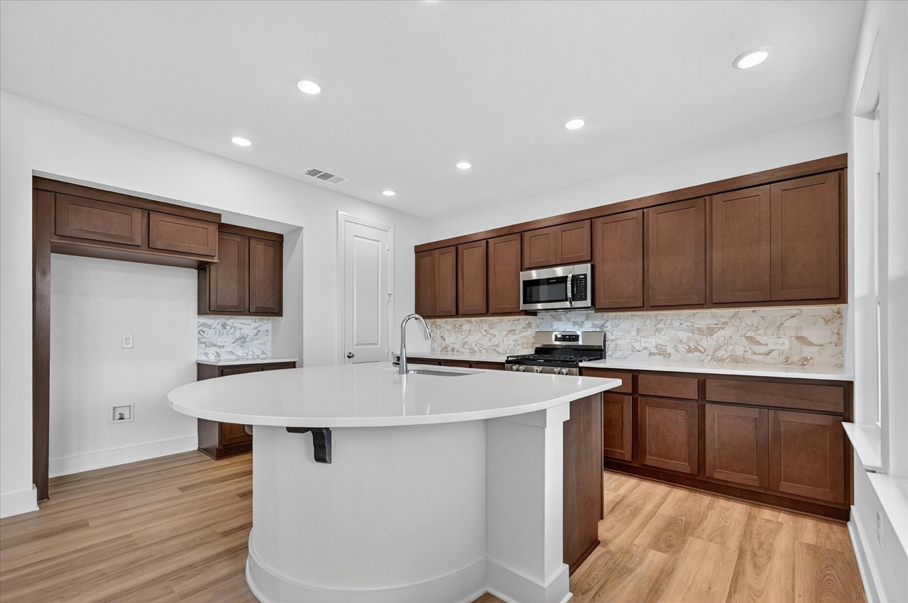 1121 Falls Rush Way Royse City TX 75189