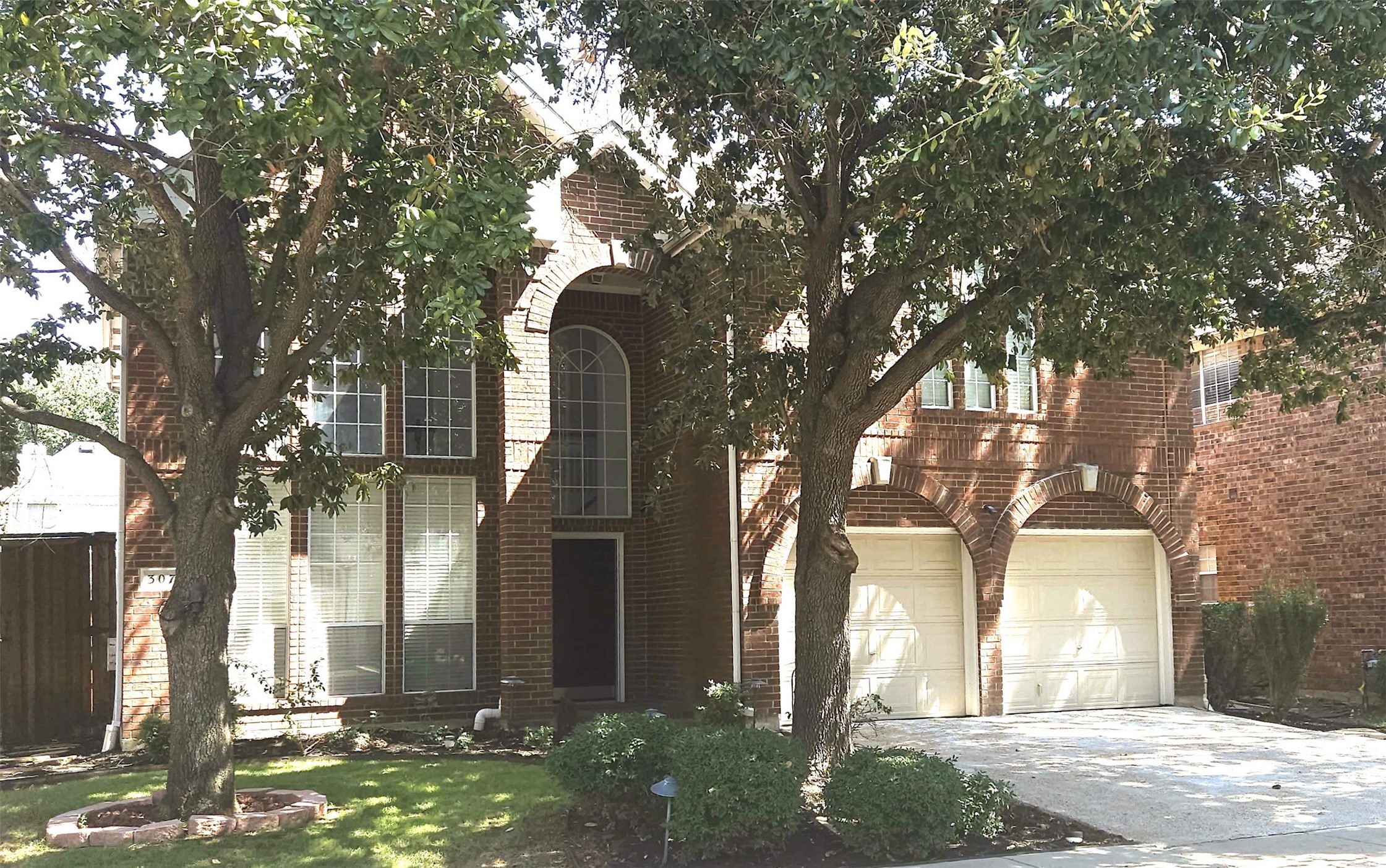307 Riverwalk Lane Irving TX 75063