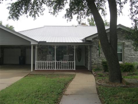 1302 W Wheeler Street Breckenridge TX 76424