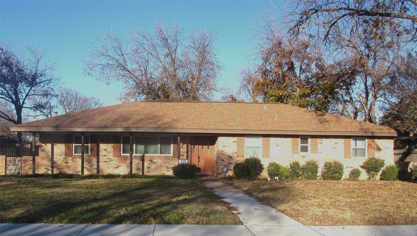 830 Canadian Circle Grand Prairie TX 75050