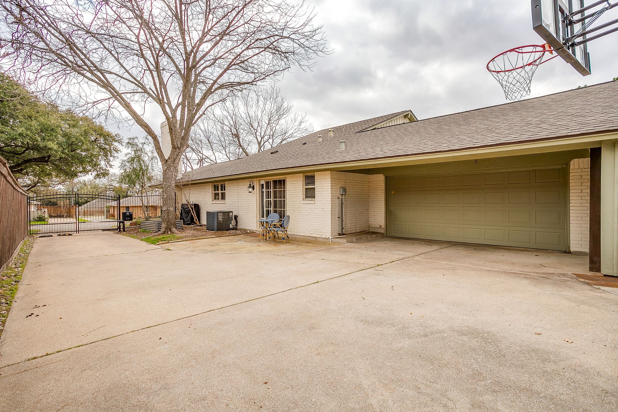 3928 Stonehenge Road Fort Worth TX 76109