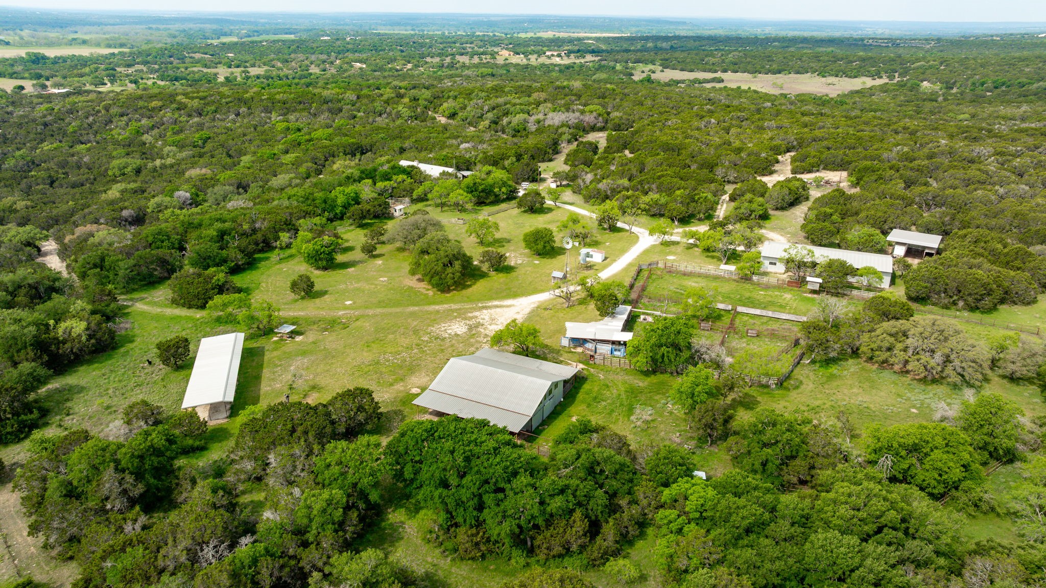 5905 N Us Highway 281 (400) Hamilton TX 76531
