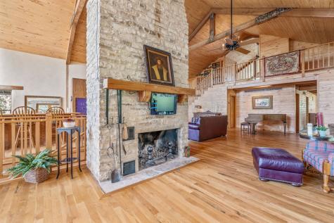 5905 N Us Highway 281 (400) Hamilton TX 76531
