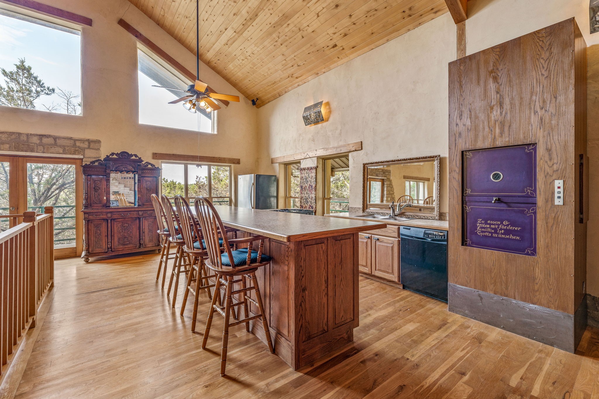 5905 N Us Highway 281 (400) Hamilton TX 76531