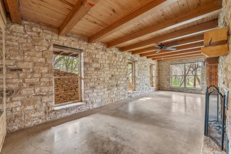 5905 N Us Highway 281 (400) Hamilton TX 76531
