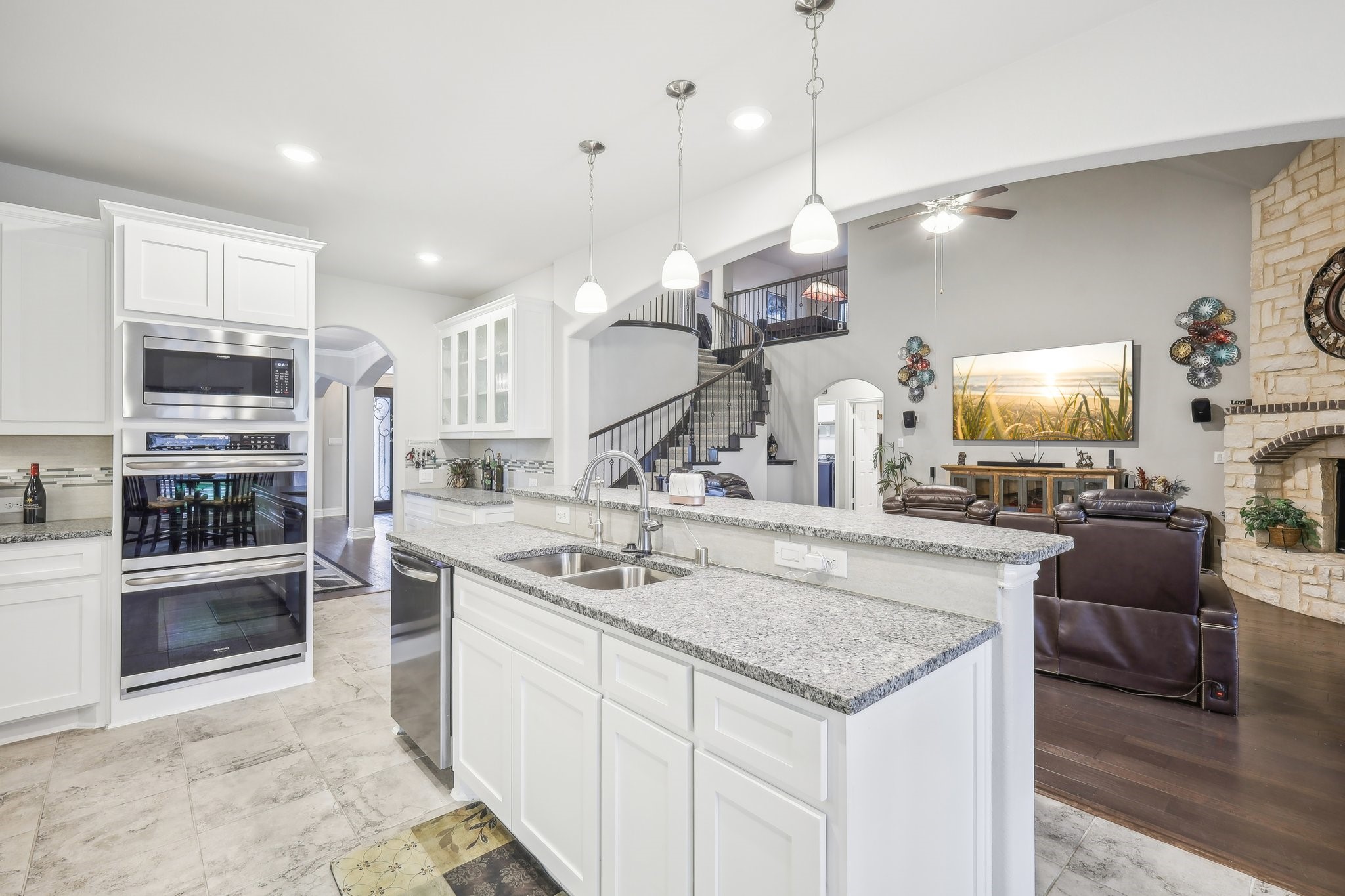 4611 Great Plains Way Mansfield TX 76063