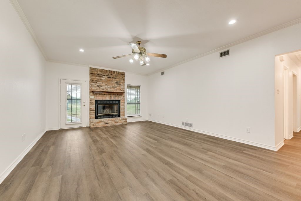 1635 Easy Street Seagoville TX 75159