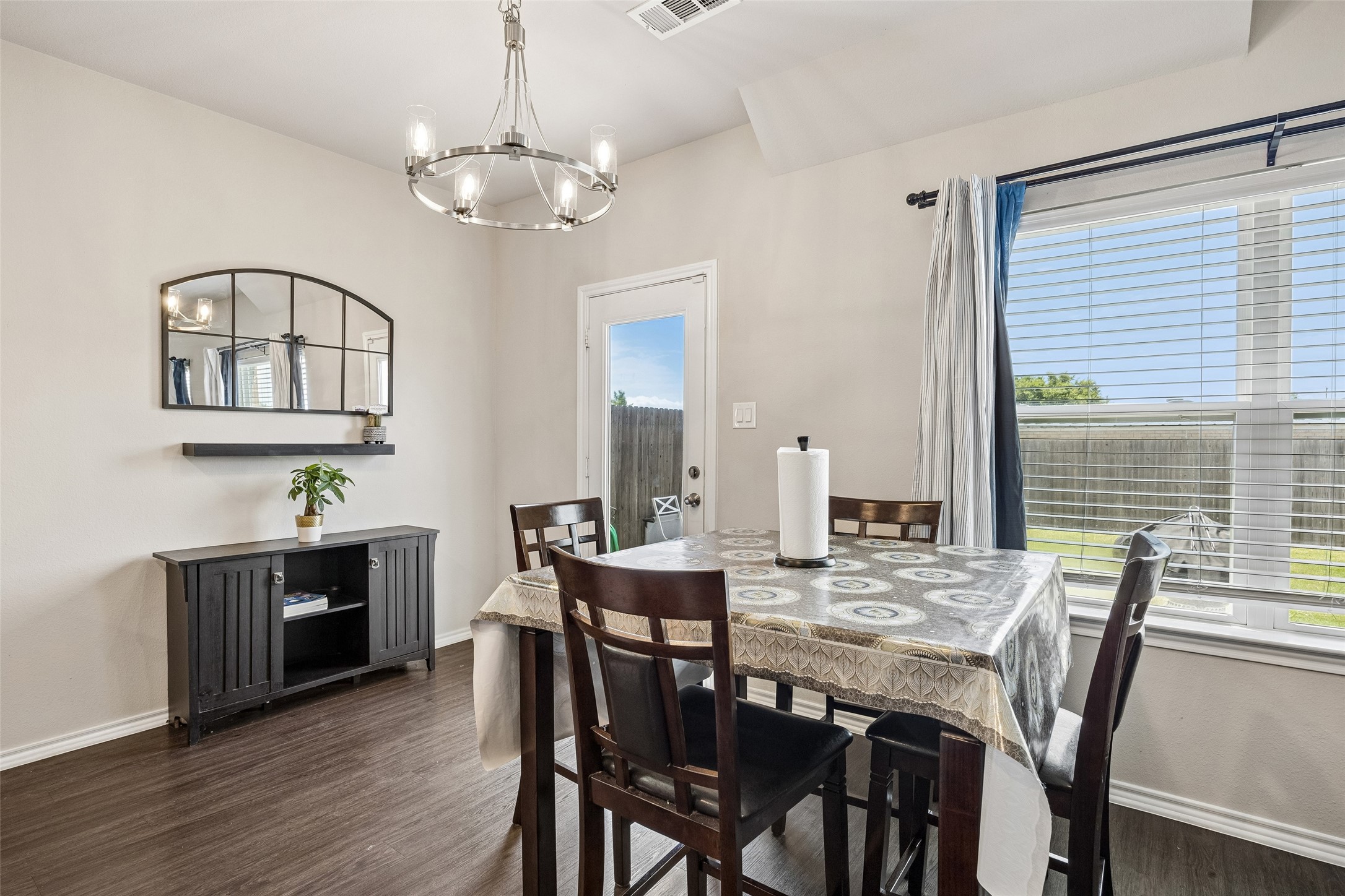 245 Michelle Drive Grand Prairie TX 75051
