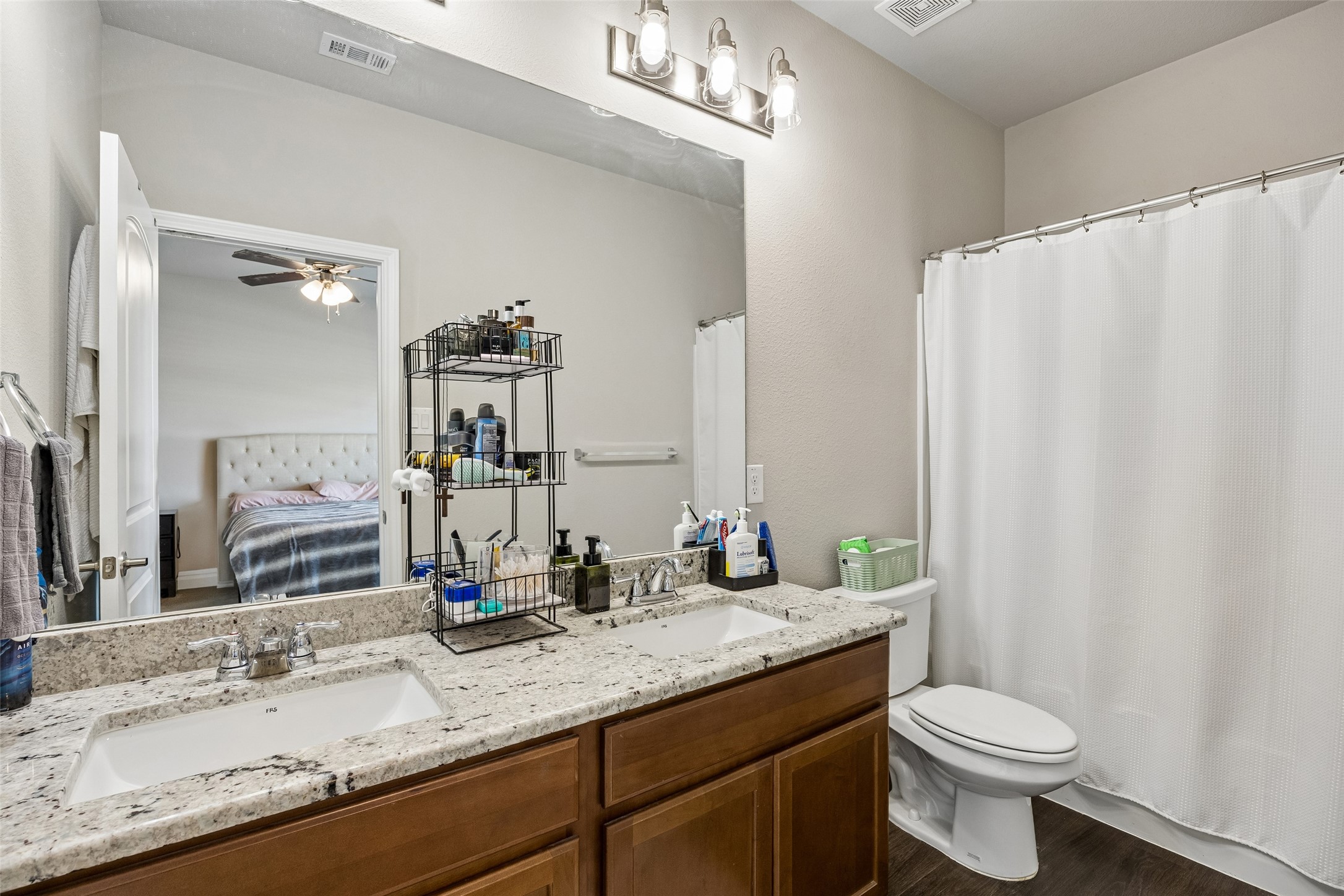 245 Michelle Drive Grand Prairie TX 75051