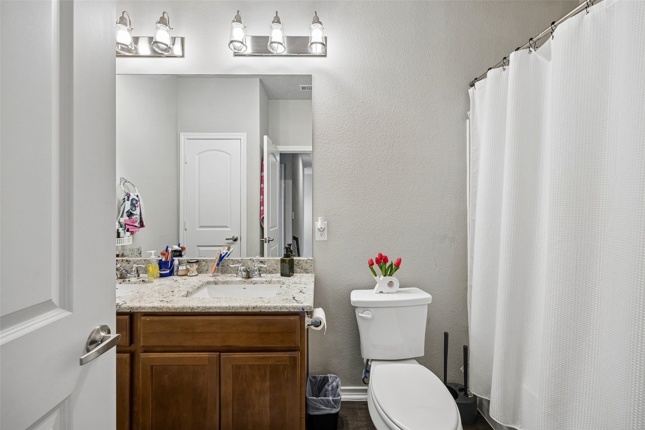 245 Michelle Drive Grand Prairie TX 75051