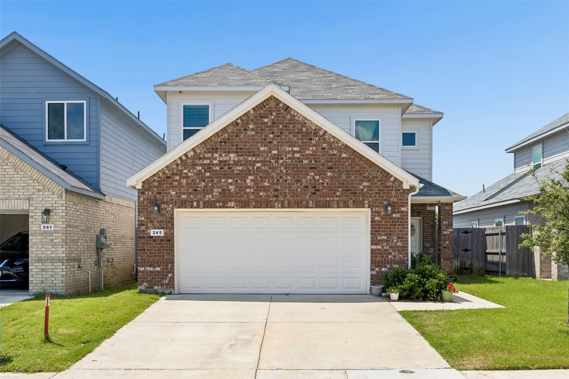 245 Michelle Drive Grand Prairie TX 75051