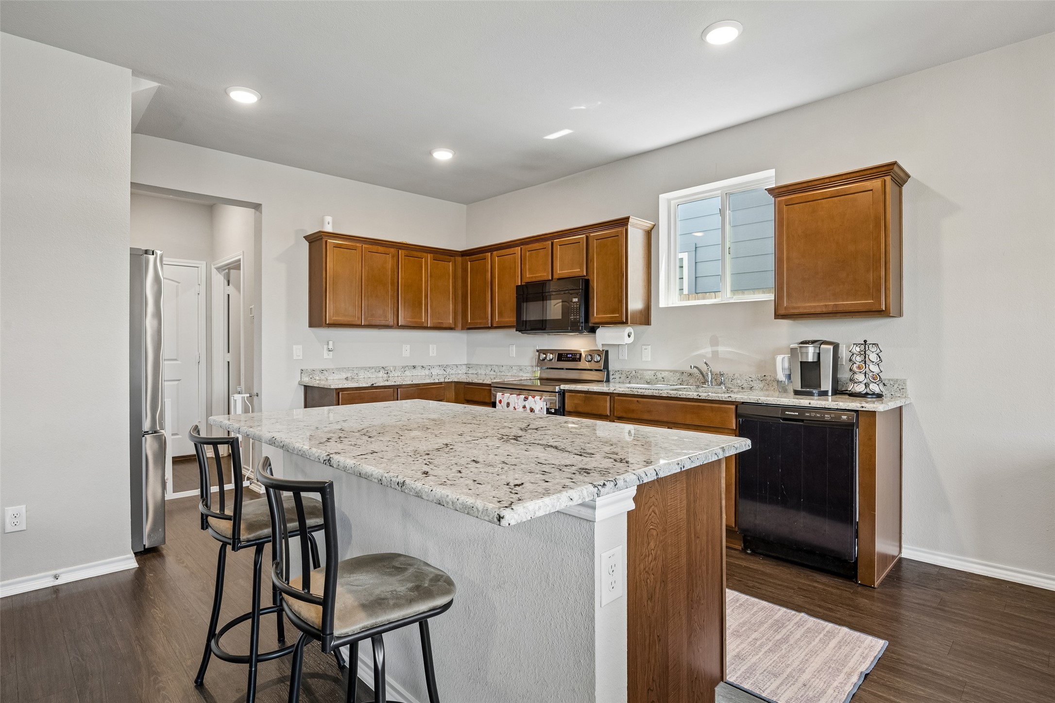 245 Michelle Drive Grand Prairie TX 75051
