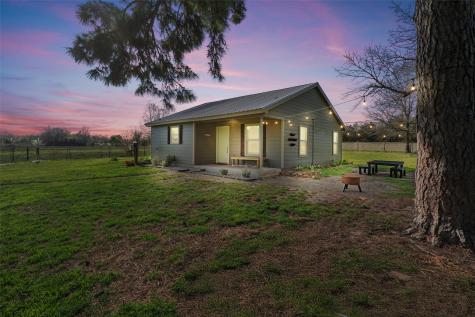 540 W Avenue I Milano TX 76556
