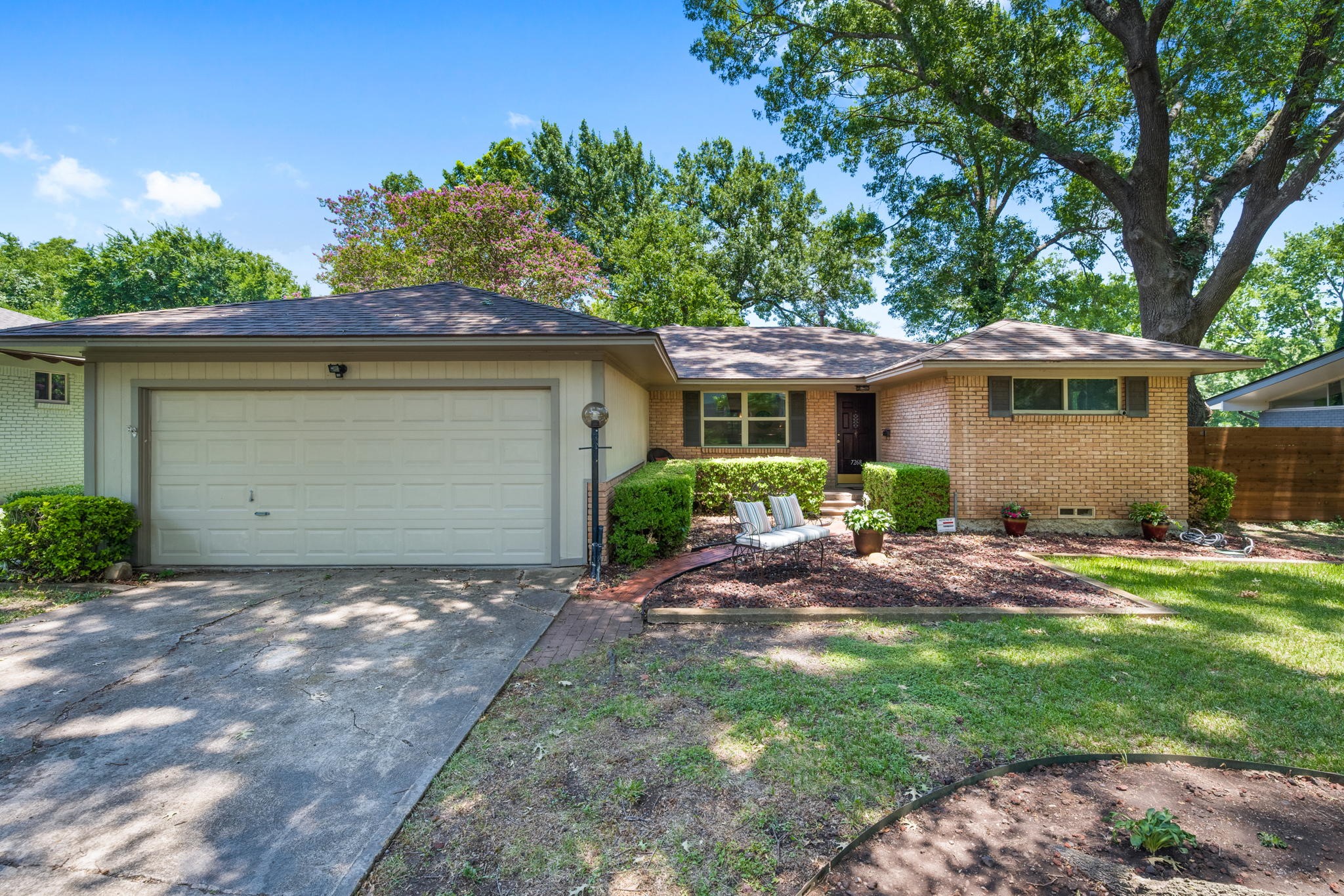 7268 Walling Lane Dallas TX 75231
