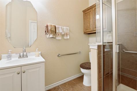 222 Rose Garden Way Red Oak TX 75154