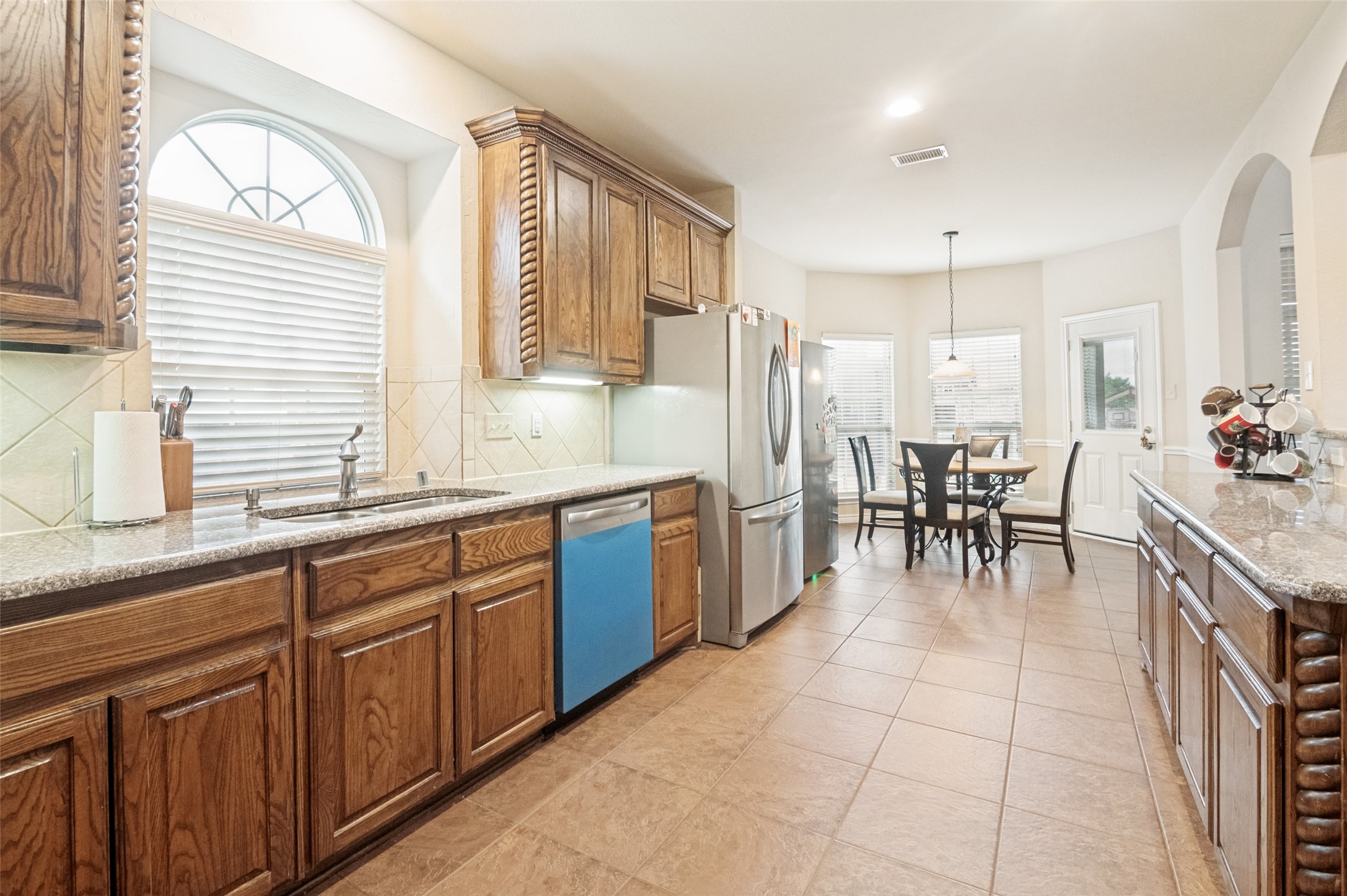 222 Rose Garden Way Red Oak TX 75154