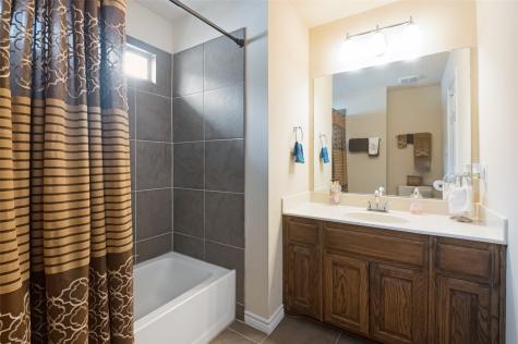 222 Rose Garden Way Red Oak TX 75154