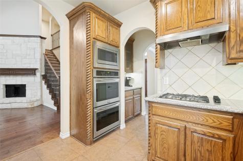 222 Rose Garden Way Red Oak TX 75154
