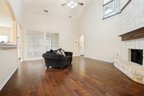 222 Rose Garden Way Red Oak TX 75154