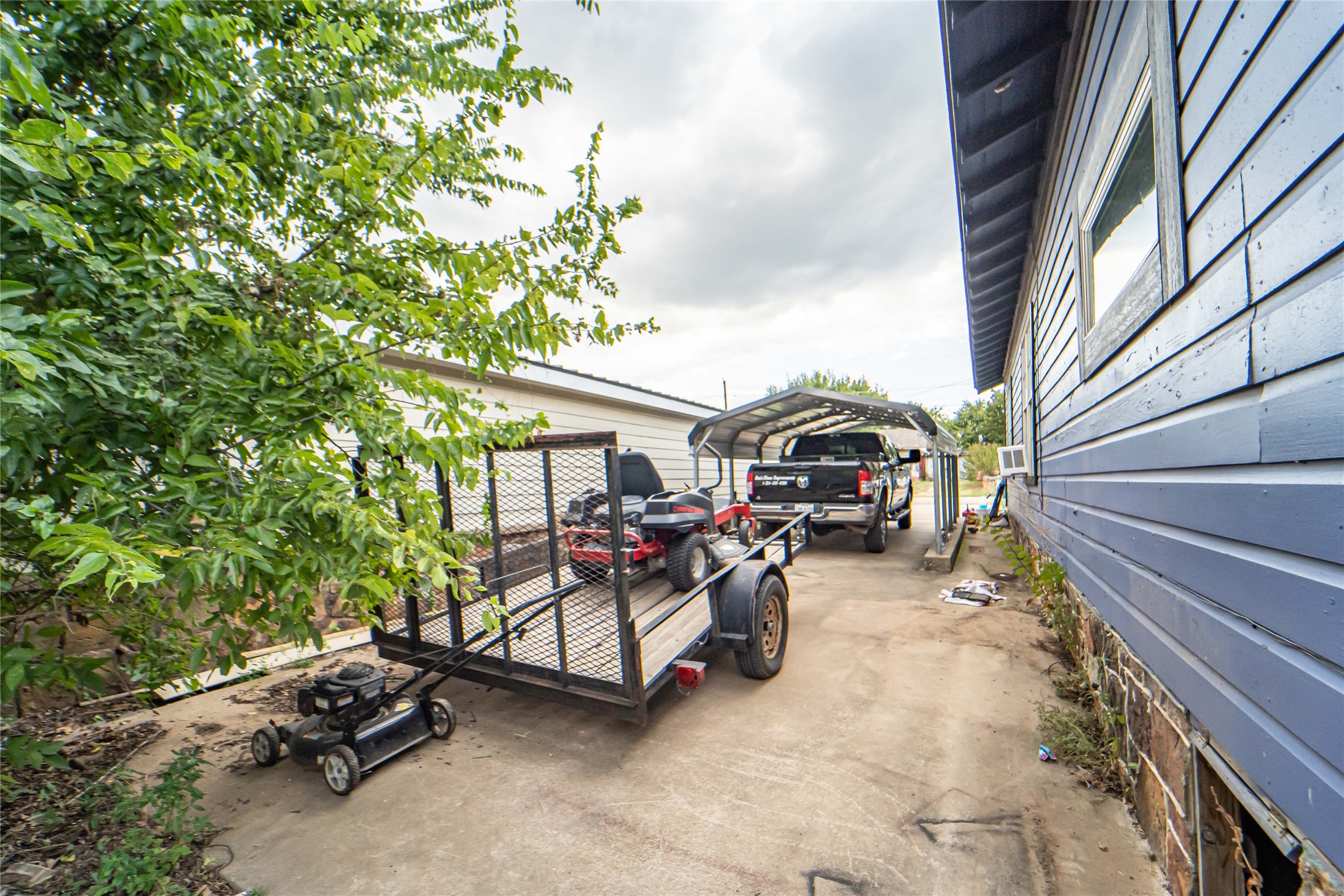 805 E Williams Street Breckenridge TX 76424