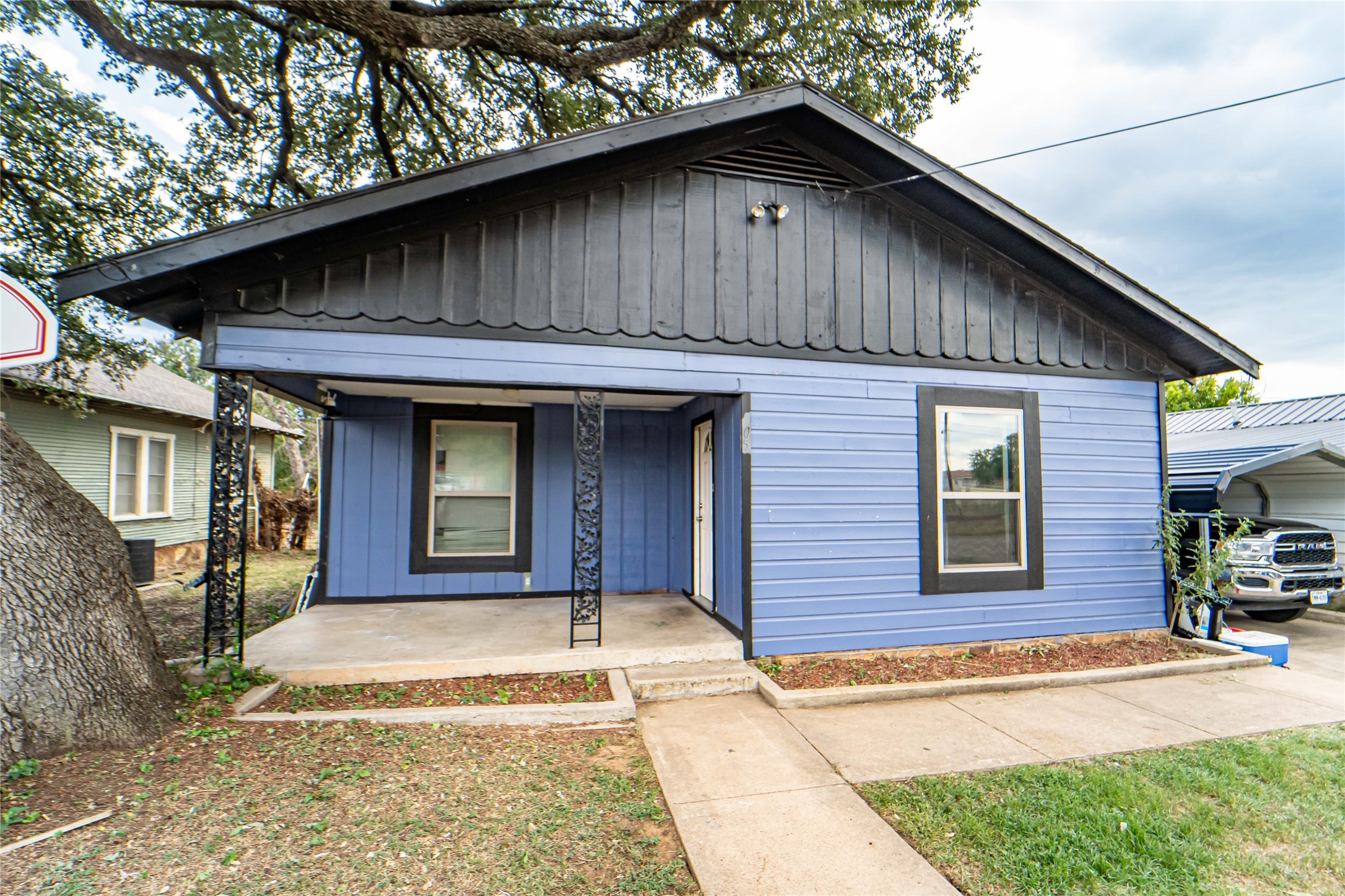 805 E Williams Street Breckenridge TX 76424