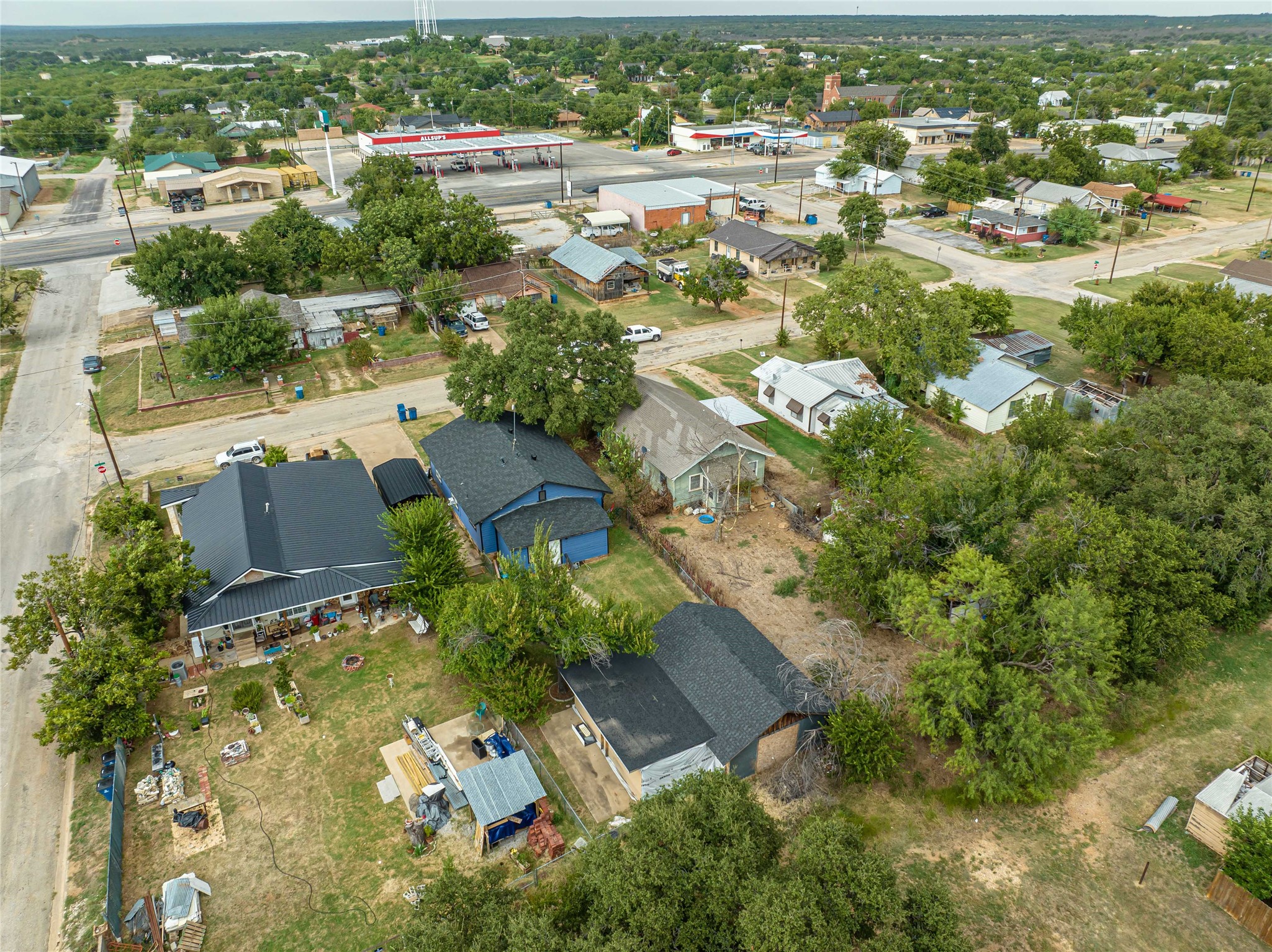 805 E Williams Street Breckenridge TX 76424