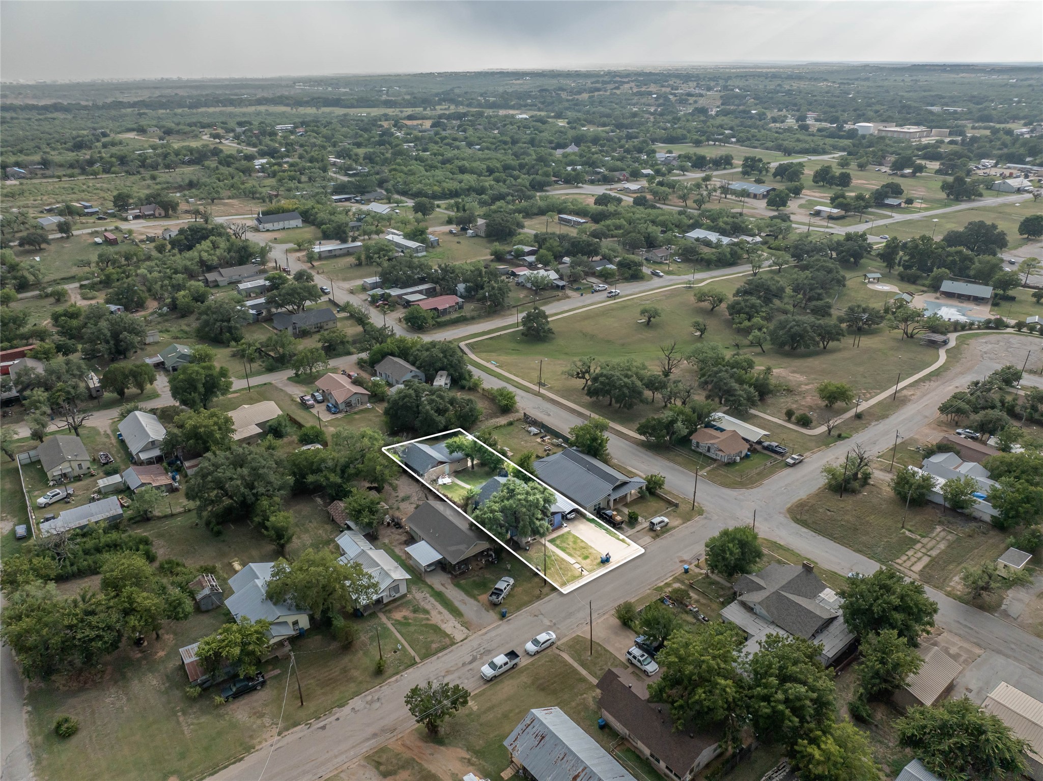 805 E Williams Street Breckenridge TX 76424