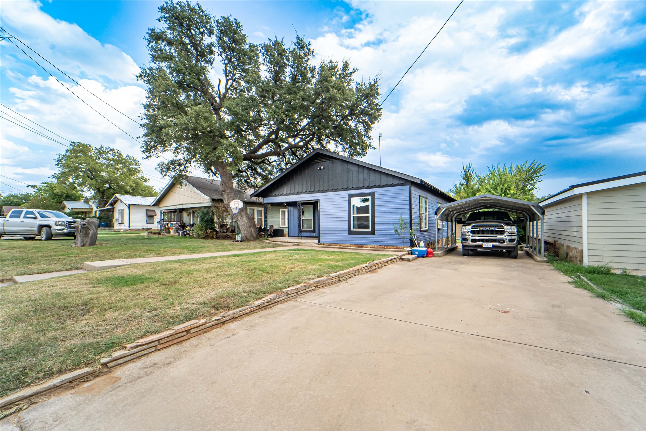 805 E Williams Street Breckenridge TX 76424