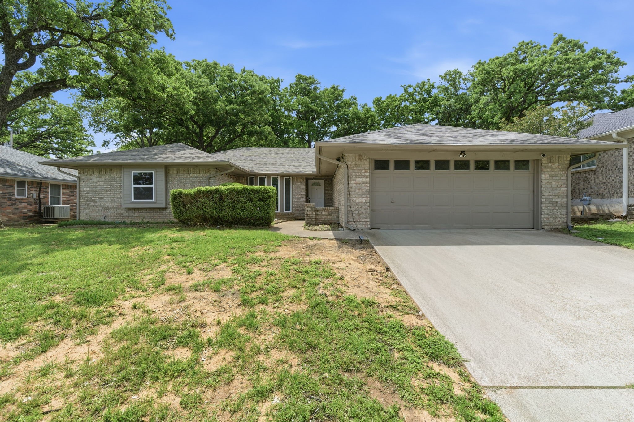 5718 Overridge Drive Arlington TX 76017
