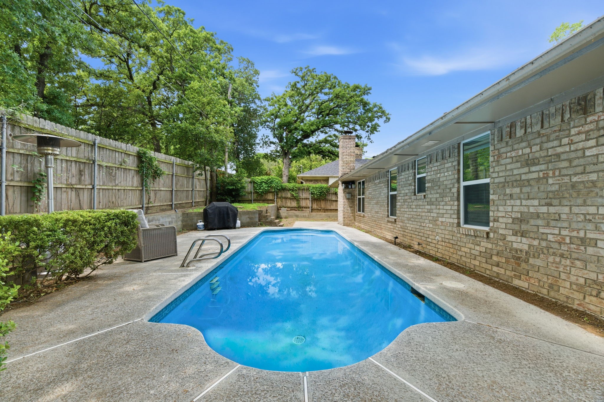 5718 Overridge Drive Arlington TX 76017