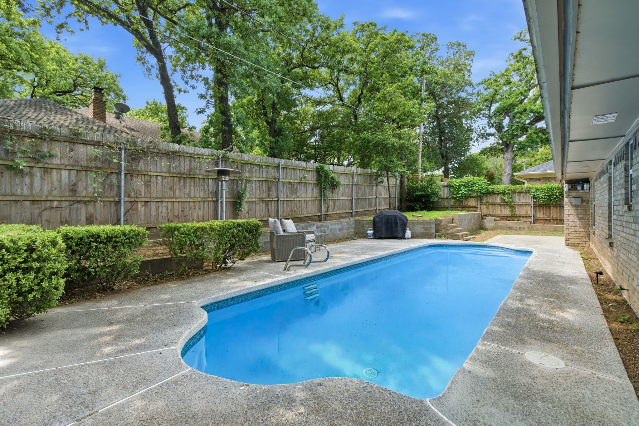5718 Overridge Drive Arlington TX 76017