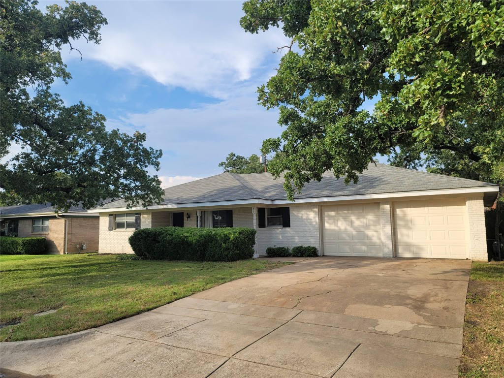 53 Regents Park Bedford TX 76022