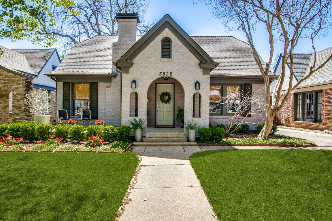 5822 Monticello Avenue Dallas TX 75206