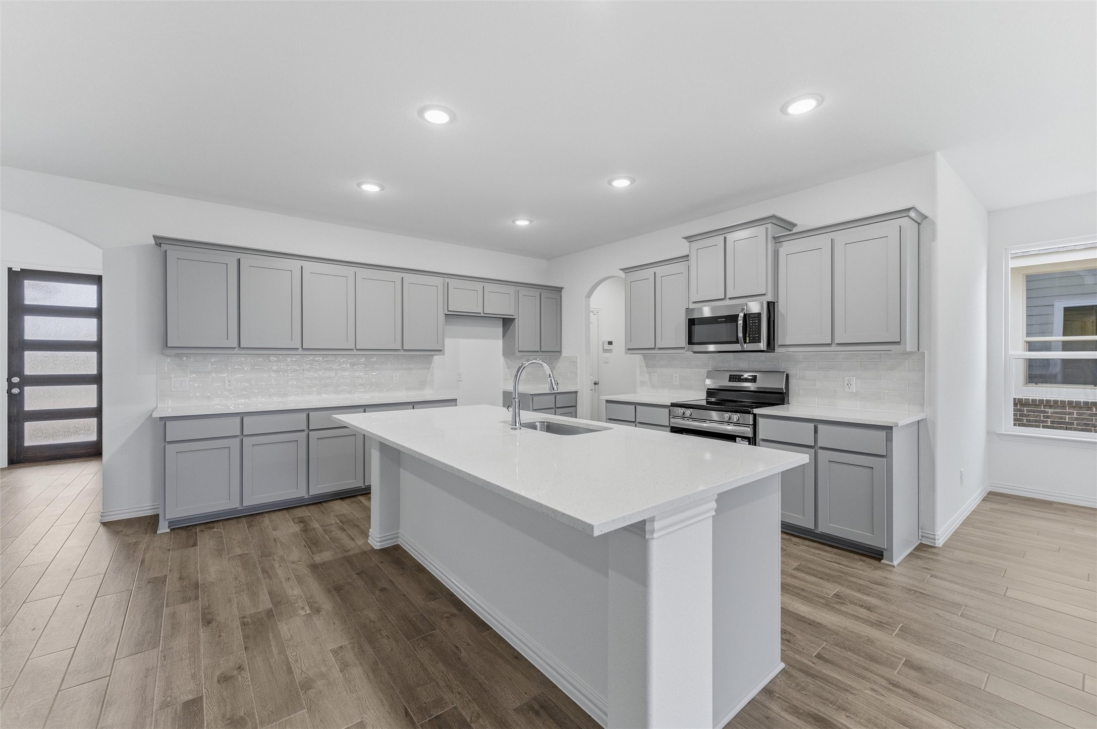1253 Sabine River Lane Springtown TX 76082