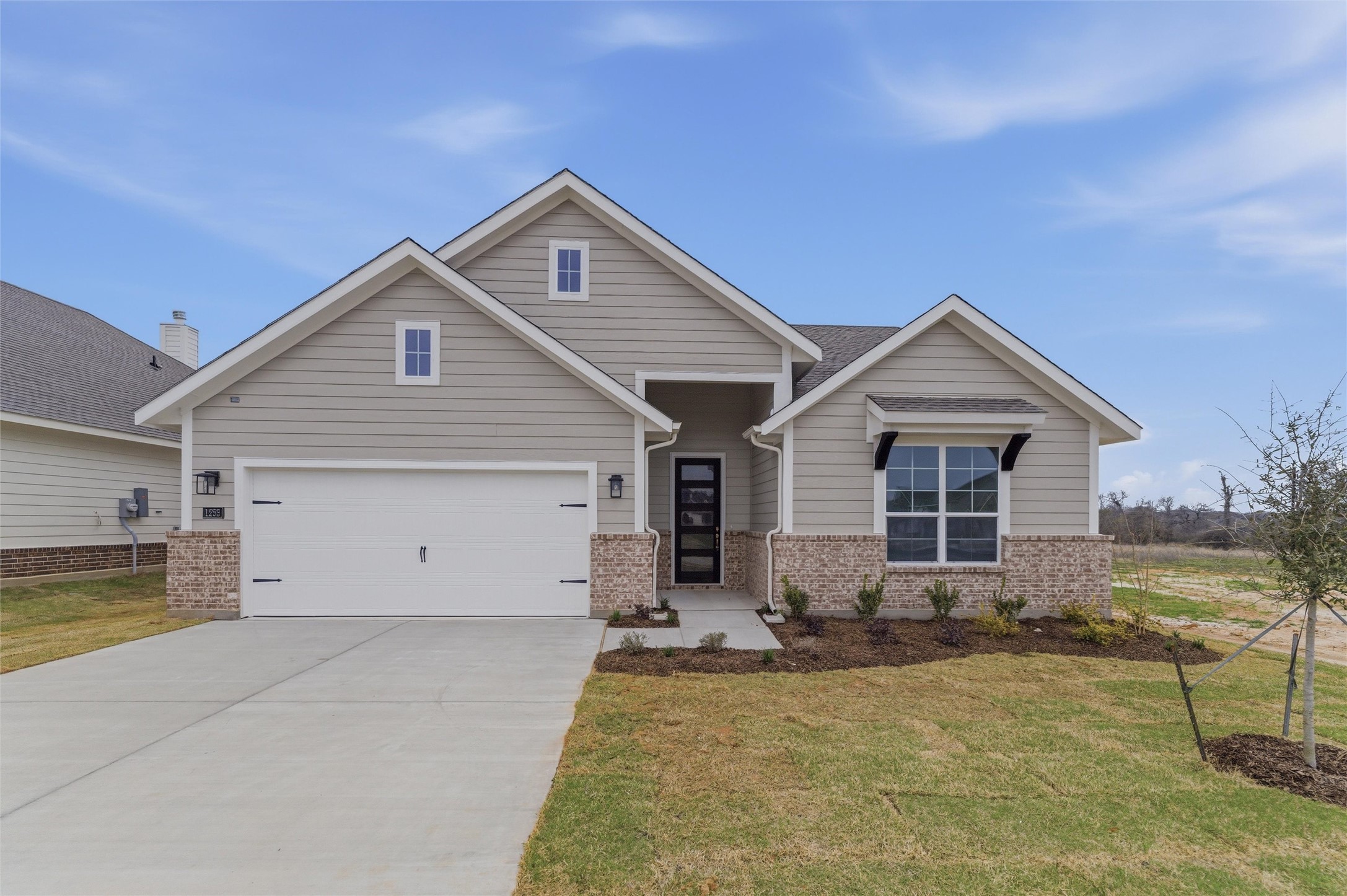 1253 Sabine River Lane Springtown TX 76082
